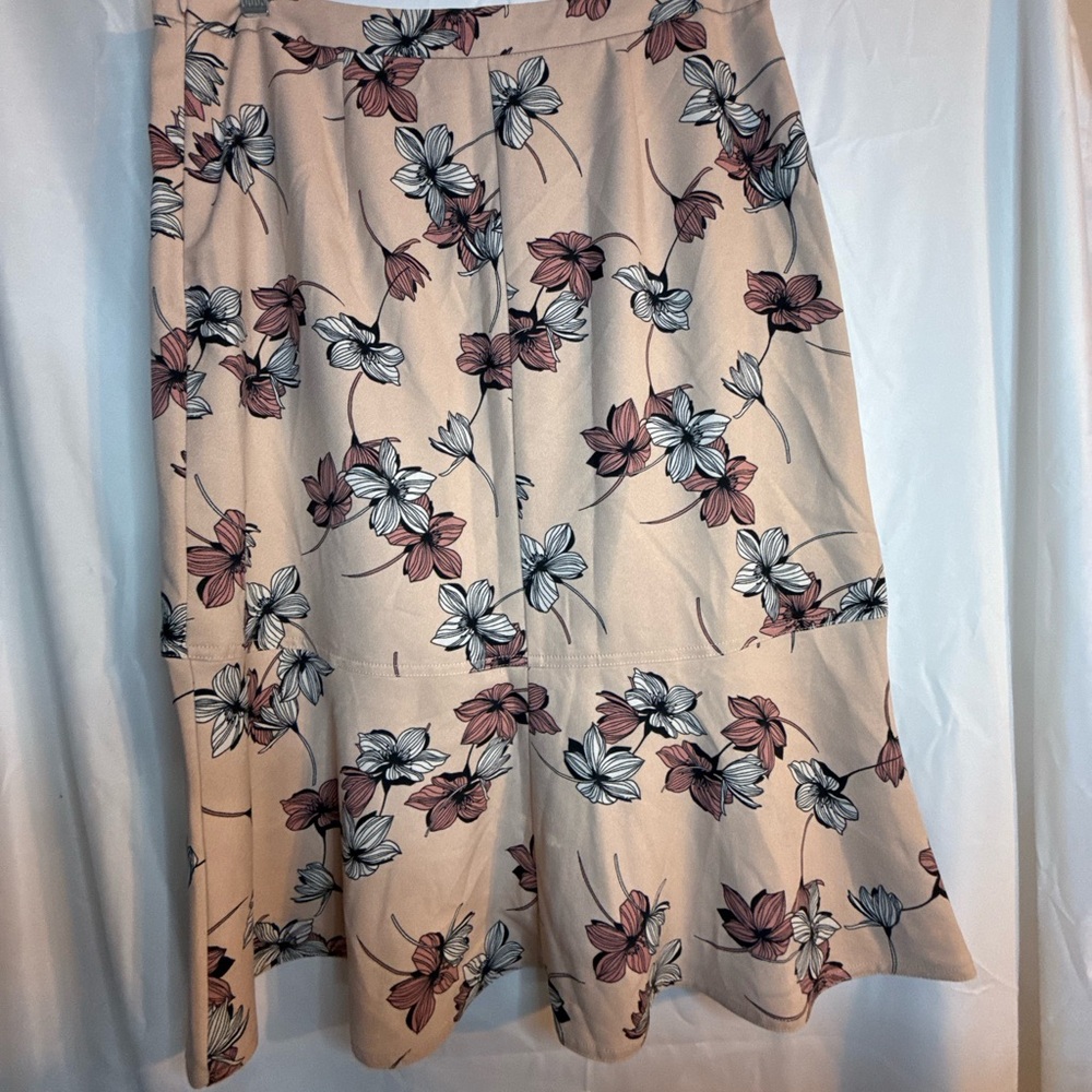 Banana Republic Floral Women’s Skirt Size 8 | Banana Republic Women’s Skirt 8 - Picture 6 of 10